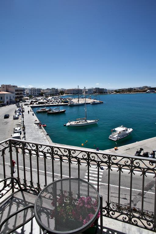 Aegli 1876 Hotel Tinos Phòng bức ảnh
